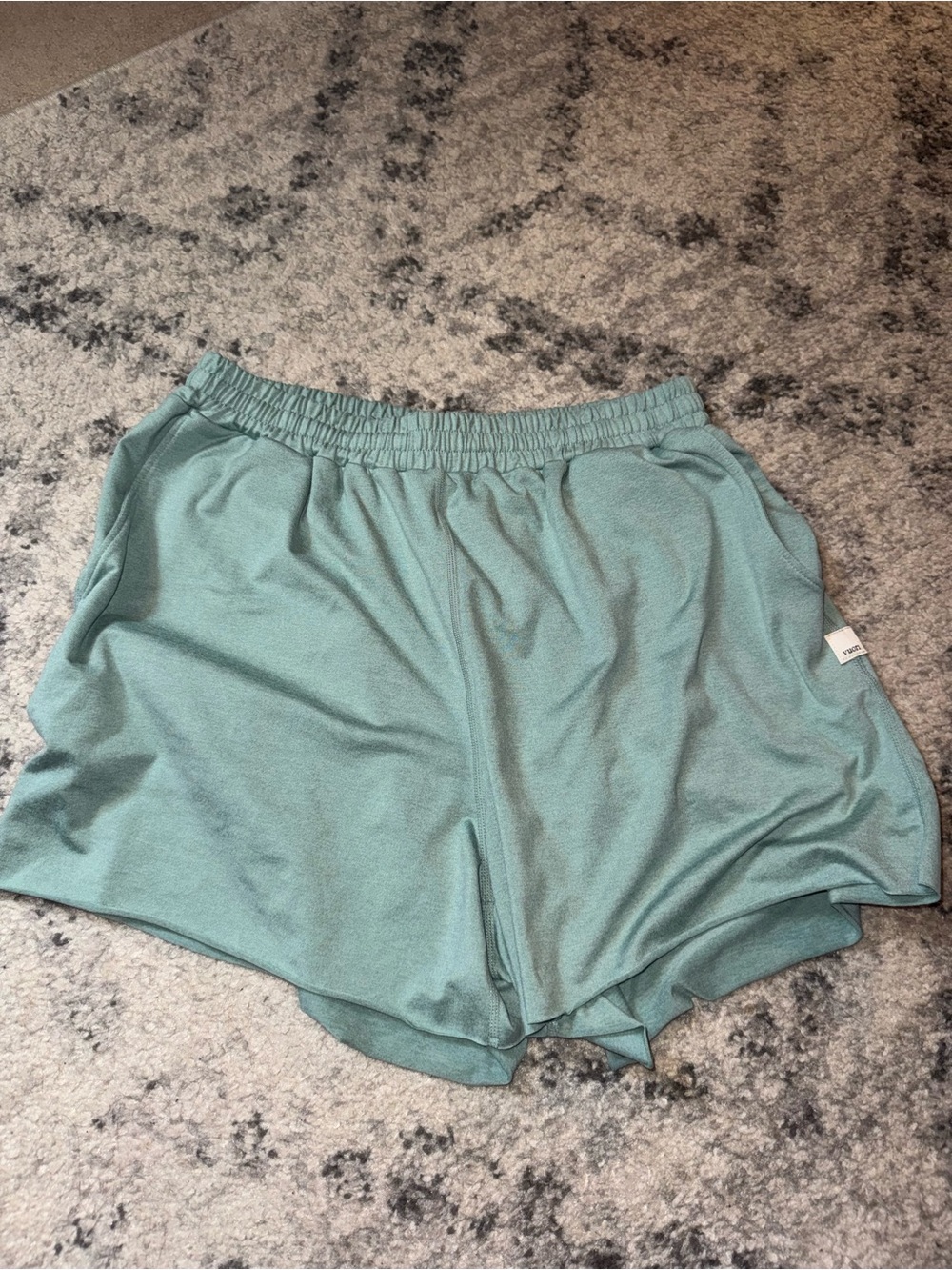 Vuori Teal Lightweight Elastic-Waist Athletic Shorts